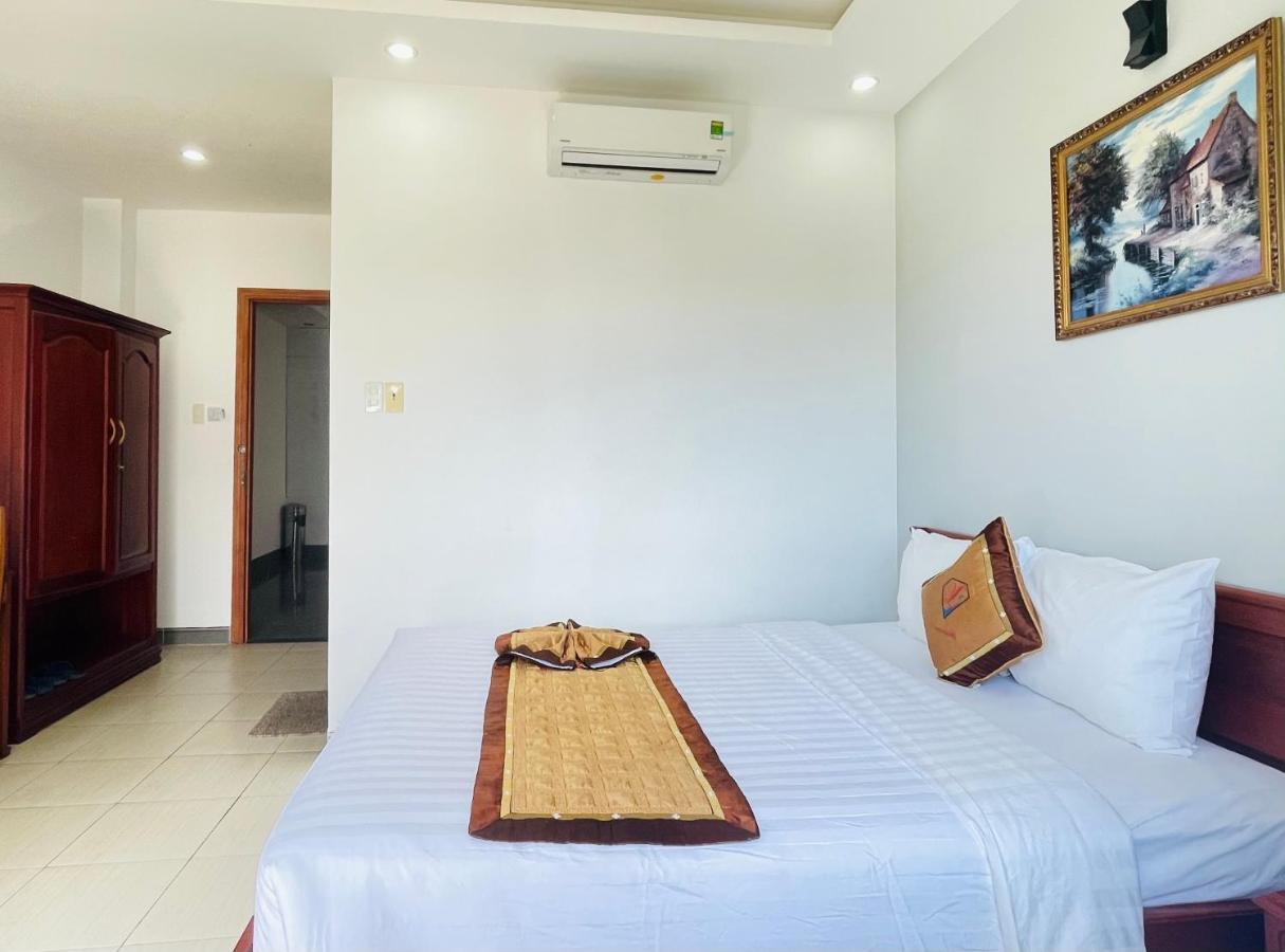 Y Linh Hotel Quy Nhơn Exterior foto