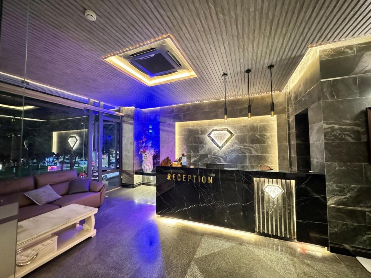 Y Linh Hotel Quy Nhơn Exterior foto