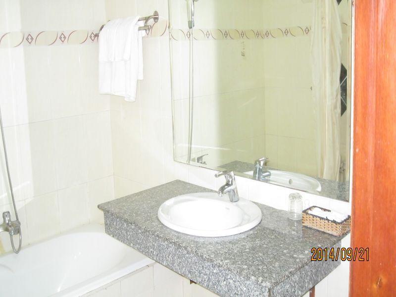 Y Linh Hotel Quy Nhơn Exterior foto