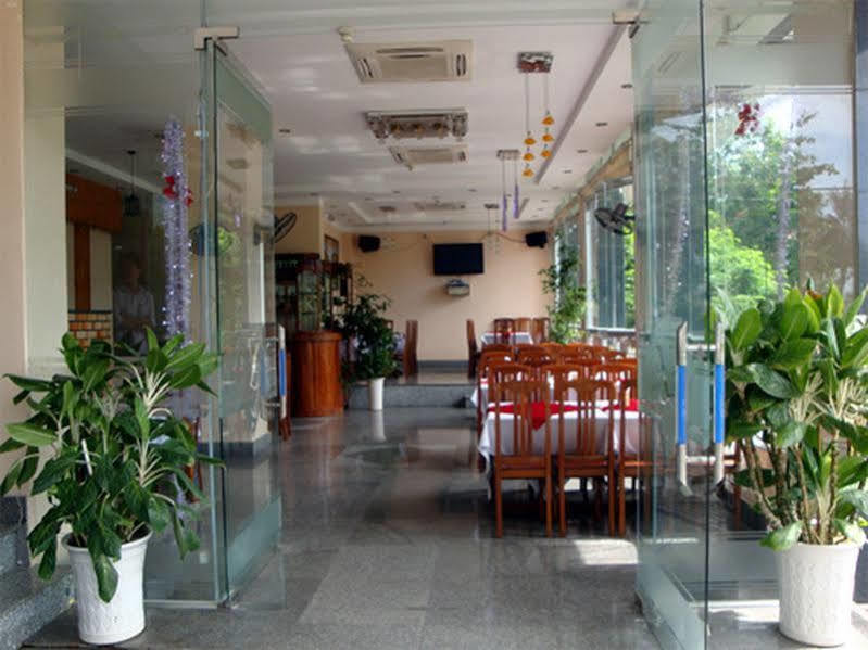 Y Linh Hotel Quy Nhơn Exterior foto